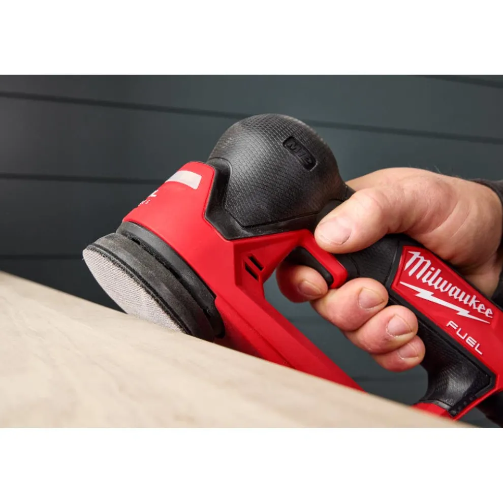 Milwaukee Tools 3” 150 Grit Mesh Sanding Discs with POWERGRID Tear Resistant Mesh – 12 pk + Pad Saver 48-80-6150